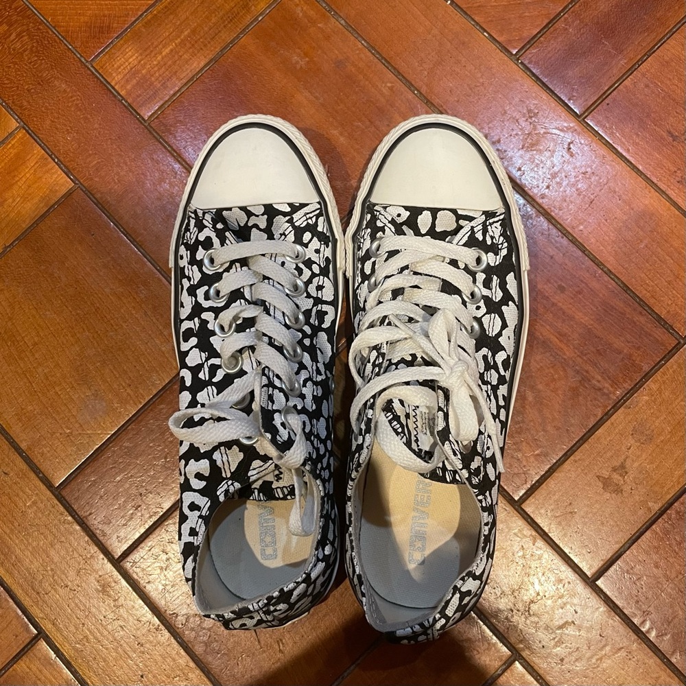 Black and white pattern converse all star chuck Taylor  low top shoes